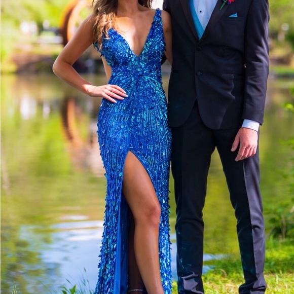 Sherri Hill Turquoise Sequin Prom Dress - Picture 4 of 6